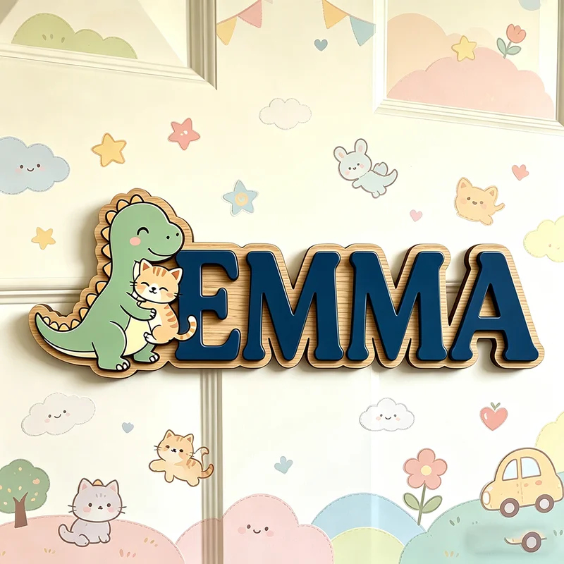 Baby Nursery Name Wall Art - ป้ายชื่อไดโนเสาร์น่ารักกอดแมวแบบกำหนดเอง, ป้ายประตูไม้ 3 มิติสำหรับเด็ก, งานศิลปะติดผนังห้องเด็กแบบส่วนตัว, ของขวัญสำหรับเด็ก