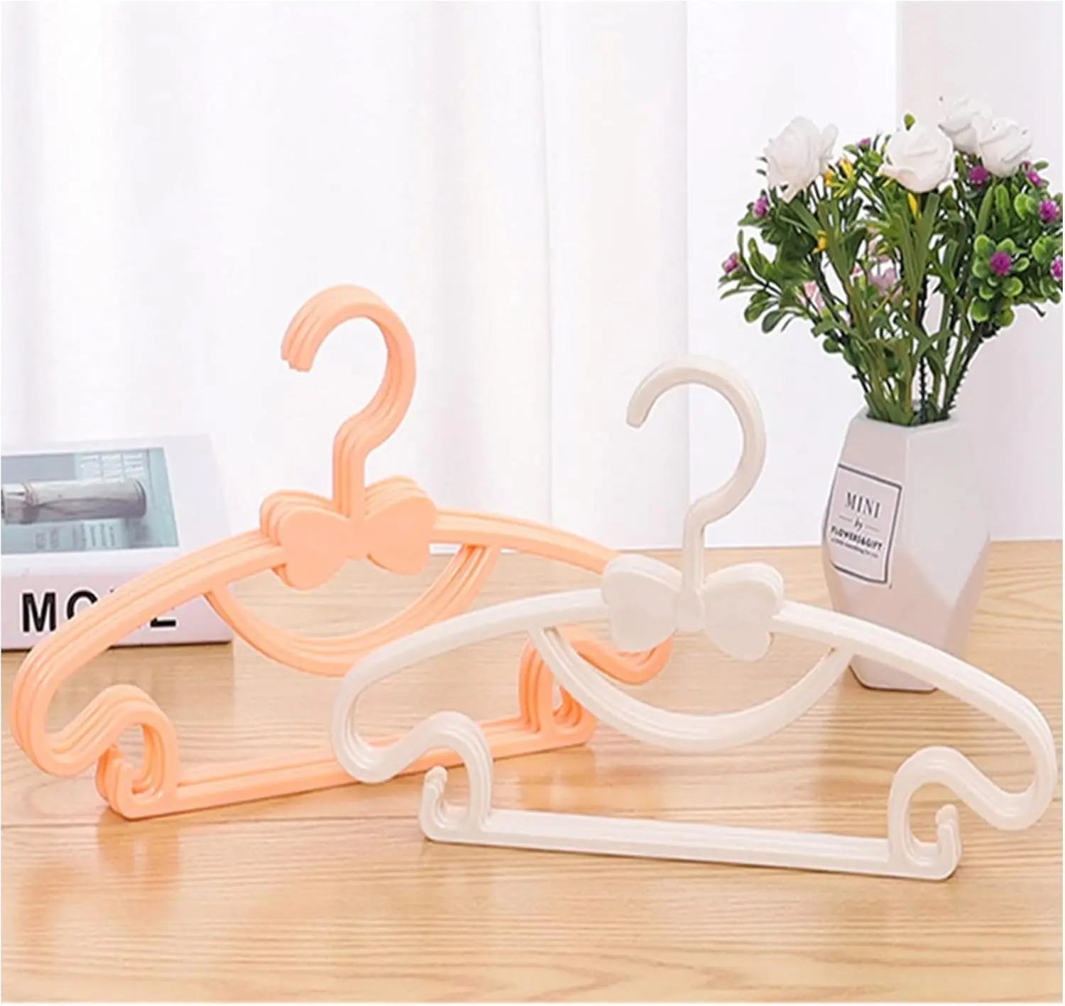 ไม้แขวนเสื้อเด็ก ไม้แขวนเสื้อพ - Baby Nursery Uniform บทวิจารณ์และราคา
